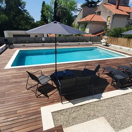 In Kastel Luksic With Terrace, Air Conditioning, W-lan, Washing Machine 5107-3 Apartment
