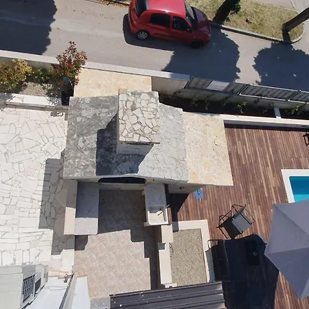 In Kastel Luksic With Terrace, Air Conditioning, W-lan, Washing Machine 5107-3 *